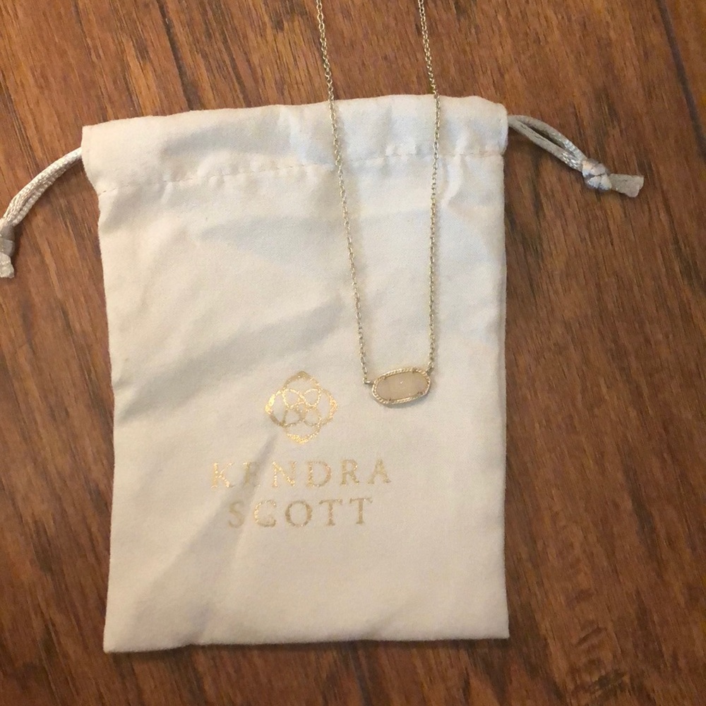 Kendra Scott Necklace